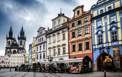 VIVER A VIDA POR VIVER: PRAGA