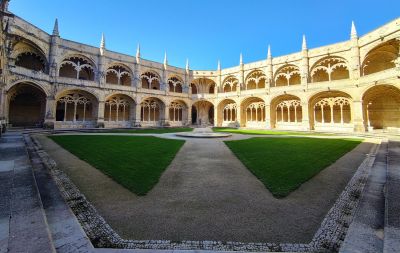 MUSEUS, MONUMENTOS E OUTROS LOCAIS DE INTERESSE HISTÓRICO EM PORTUGAL