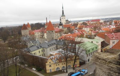TALLINN- ESTÓNIA, REGRESSO AO TEMPO MEDIEVAL