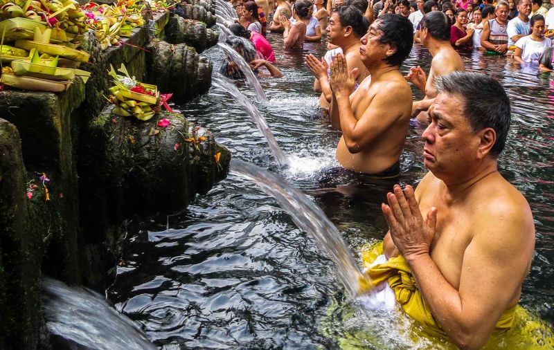 INDONÉSIA- UMA TERRA DE MUITAS TERRAS COM MIRIAM AUGUSTO
