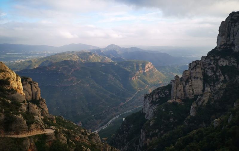 MONTSERRAT E BARCELONA EM 4 DIAS