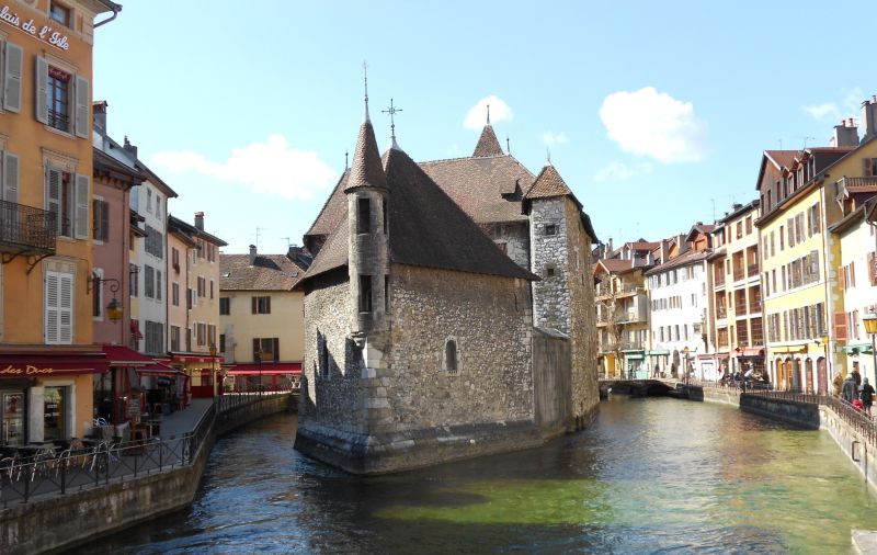 ANNECY - A PEQUENA VENEZA DOS ALPES