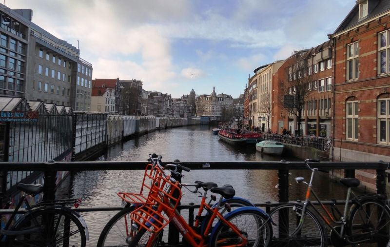 UM FIM DE SEMANA INESPERADO EM AMESTERDÃO