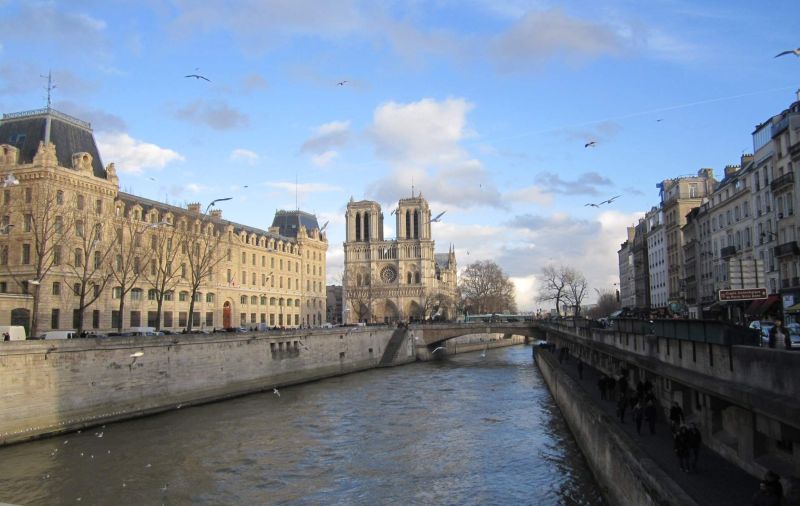 NOSTALGIA PARISIENSE...