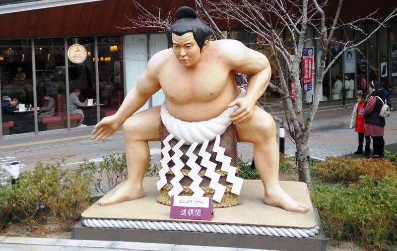 ALGUNS DOS ESPETÁCULOS PELO MUNDO