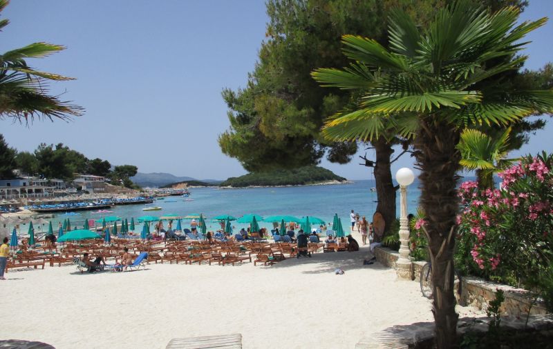 ALGUNS DESTINOS DE PRAIA MENOS CONHECIDOS PELA EUROPA